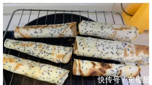 平底锅|想吃蛋卷不要买,不用烤箱,一搅拌一摊就吃,是小时候的味道