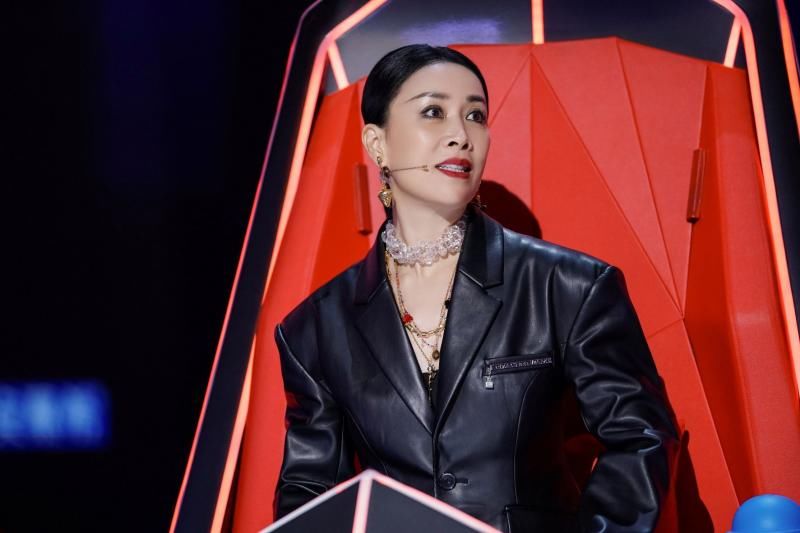 吴莫愁|抢人之战正酣 “梅州版周深”亮相“好声音”