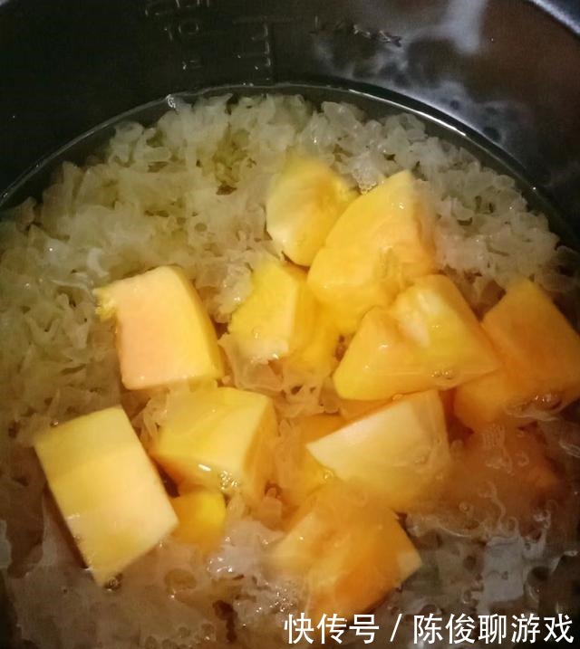 它是“穷人的燕窝”，女人2天吃1次，皮肤光滑，40岁似少女