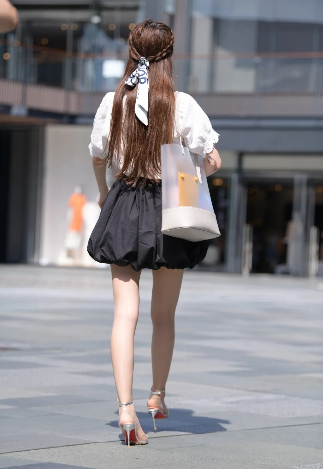 气质 大气时髦又少女的穿搭,高级与气质并存,当下很流行的穿法