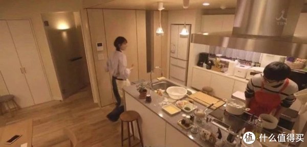 二手房|曹大头 篇四:一分钱不花就多出个厨房,有这好事?