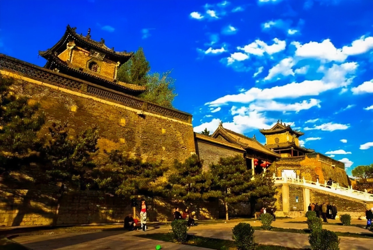 常山赵子虫!李度墓出土了一件唐三彩,看着不起眼,为何是当之无愧的一级文物