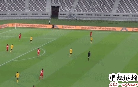 中国男足|打服了!国足被澳大利亚全面压制:李铁最后时刻罕见失望摇头!