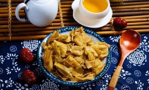 营养均衡|这2种食物或是“积食王”,提醒:吃的越多,孩子脾胃越虚弱