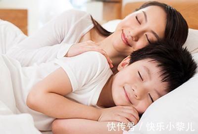 孩子|儿子9岁袭胸,原因来自母子不分床,父母的过错由谁买单?