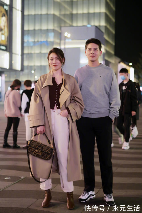 重点|紧身裤拖地裤不如直筒裤，时髦百搭还显瘦，重点是不挑腿型！