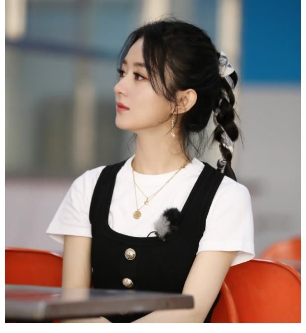 赵丽颖|赵丽颖最新一期中餐厅挑战厨师造型，马尾辫子好美，赵大厨要来了