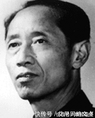 数学@学生数学交白卷,国文作文只写28字,阅卷老师看后:破格录取