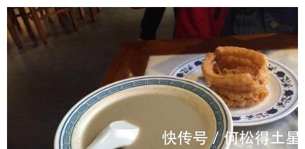 毛鸡蛋|假如能免费领口红,但前提先吃完这4种特色菜,女生还会想要吗!