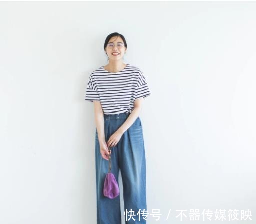 日杂|日杂热门的夏季穿搭:高级搭配是“极简”,优雅色彩选“淡色”