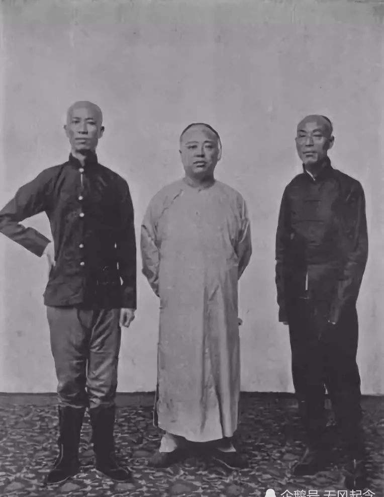 李鸿章|他是李鸿章幕僚也是大汉奸,曾题4字,因太漂亮如今街头到处可见