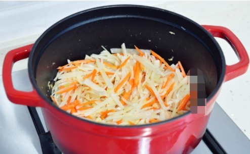 多喝萝卜丝汤，加一勺这个，比加味精都好吃