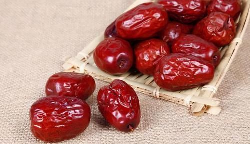 蔓越莓|每天晚上坚持吃3种食物,营养丰富,护肝明目,好处多多!