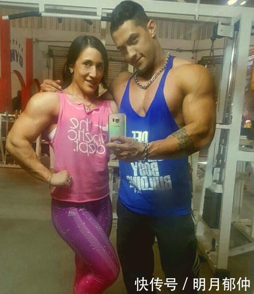 姑娘|天赋比汗水更重要!20岁姑娘健身3年,首次参赛就拿到健美冠军