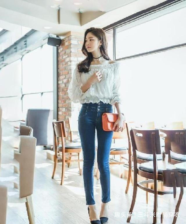 牛仔裤优雅清爽不失时尚,休闲的搭配,气质让人心动!