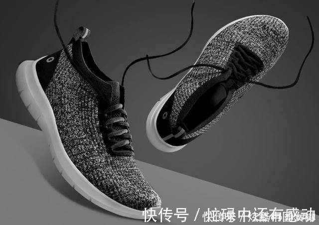 拖鞋|小米推「空调鞋」！不到百元硬刚Yeezy，穿上降10℃比拖鞋还透气