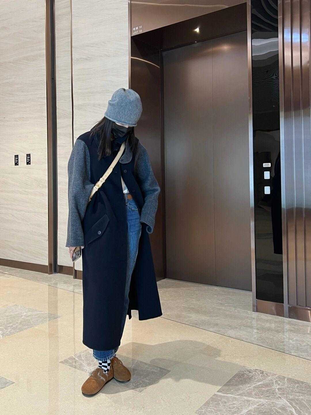 保暖 别穿烂大街的纯色大衣了,试试撞色大衣,保暖舒适又高级
