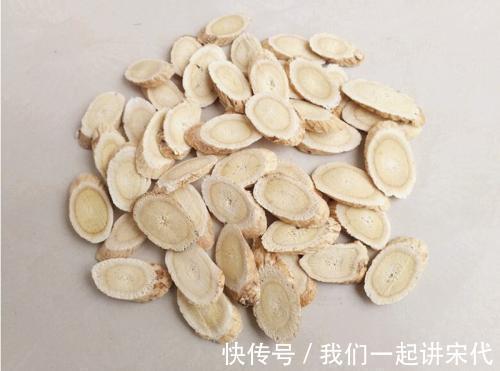 女性|月经量越来越少的女性,平时多吃4物,帮你活血调经防早衰!