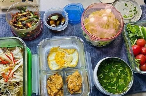 生菜|关晓彤晒剧组伙食，点赞量高达15万，网友：减脂期间也要好好吃饭