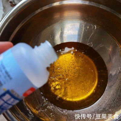 中筋面粉|厨娘教你一招巧做广式五仁月饼～螃蟹造型