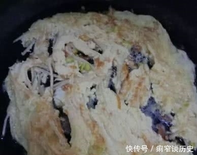 教你一个豆芽的新做法,加它一起炒,嫩滑爽口