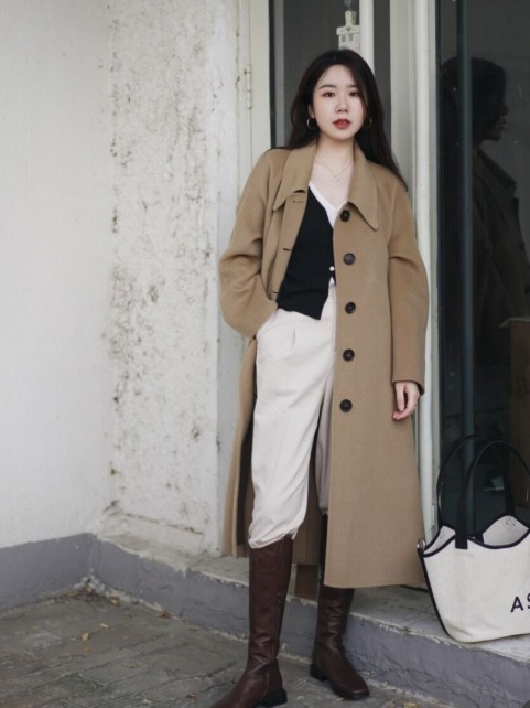 小蛮腰 真正洋气的女人,冬天穿大衣都喜欢这样搭配,精致优雅又有气场