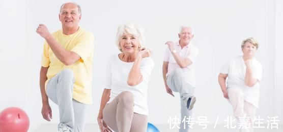 分泌物|乳腺癌为什么一查就是晚期?早期此3种“暗示”,勿忽视!