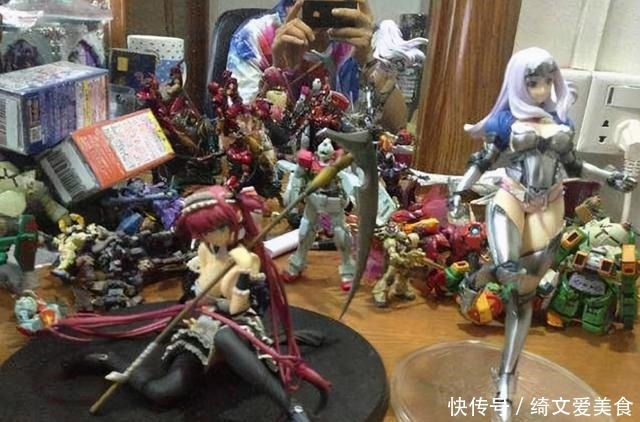 熊孩子|“一堆破塑料20万，你想讹钱？”熊孩子弄坏手办，父母拒绝赔偿