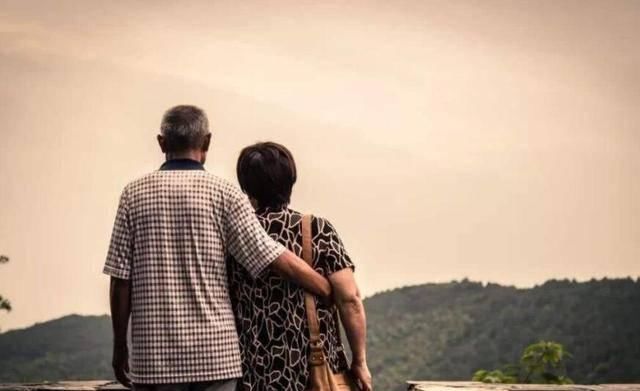 养老|老了以后,丁克夫妻和有子女的人去养老院,啥区别很有说服性了