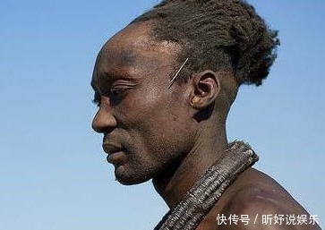 非洲人的辫子原来不是为了美观,而是为了不洗澡,防虱子