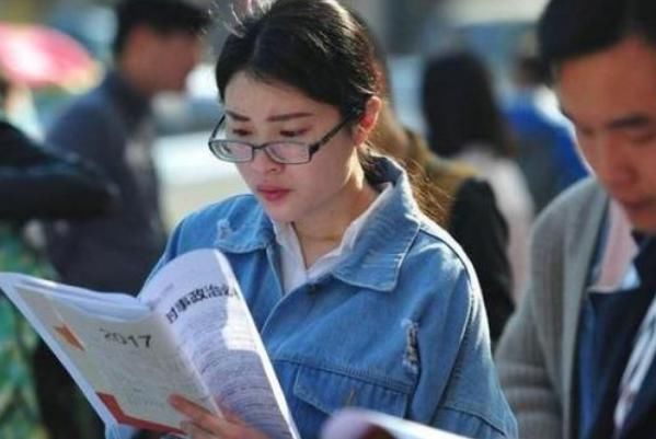 学生|大一新生入学后要不要迁户口，提前做好了解，避免未来吃大亏