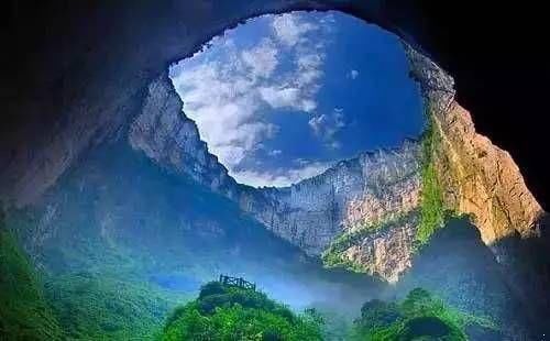 最大的天坑，就位于国内的这座小城，游客见了无不赞叹