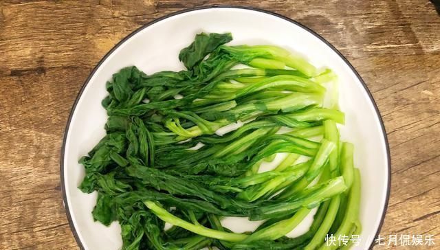 失眠|失眠最该吃这菜，仅卖2元一斤，隔三差五吃一次，润燥又安睡