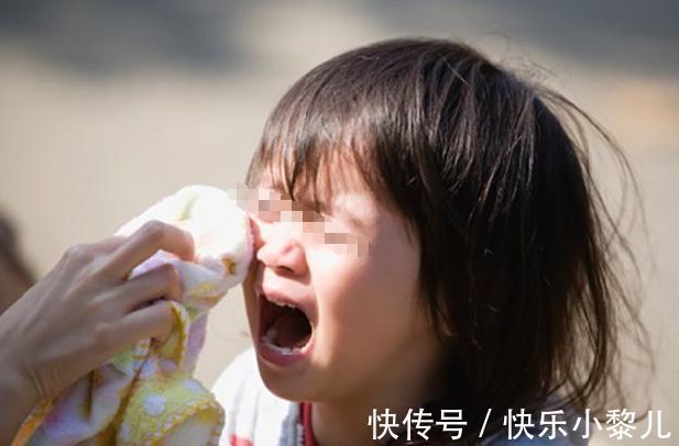 小云|孩子从小就挨打,受到的伤害并不小,父母若知道还下得去手吗?