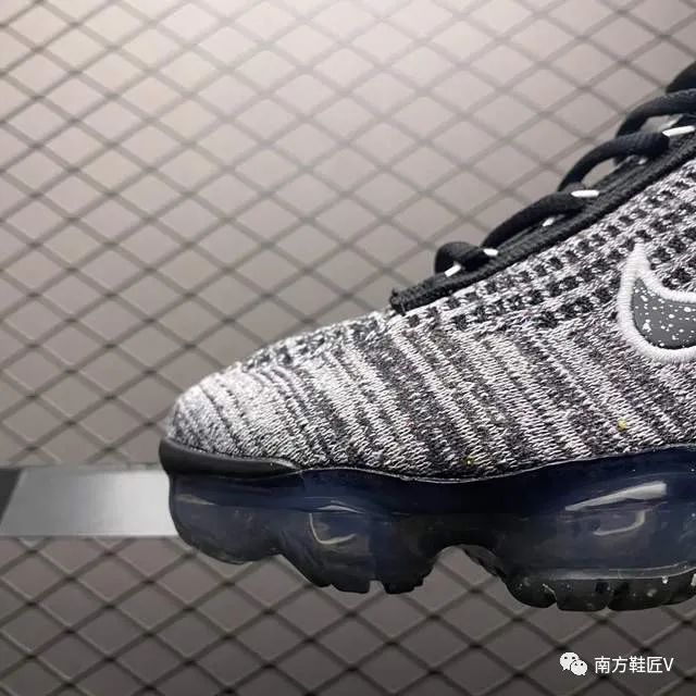 运动跑鞋 造型夸张，脚感澎湃！Vapormax Flyknit 2021运动跑鞋来了