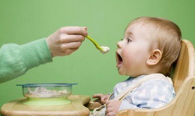 父母|宝宝流口水也要分情况,父母可别不当回事,其中可能暗藏健康隐患