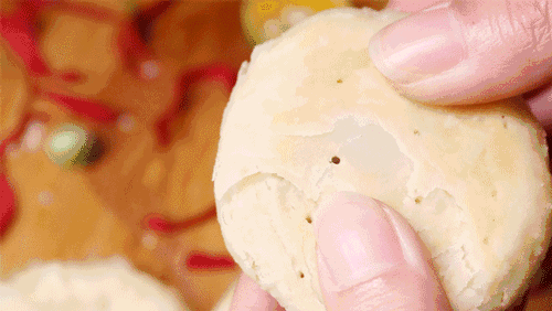 不用揉面也不用发酵！这饼外酥里软，吃到嘴里口齿留香~