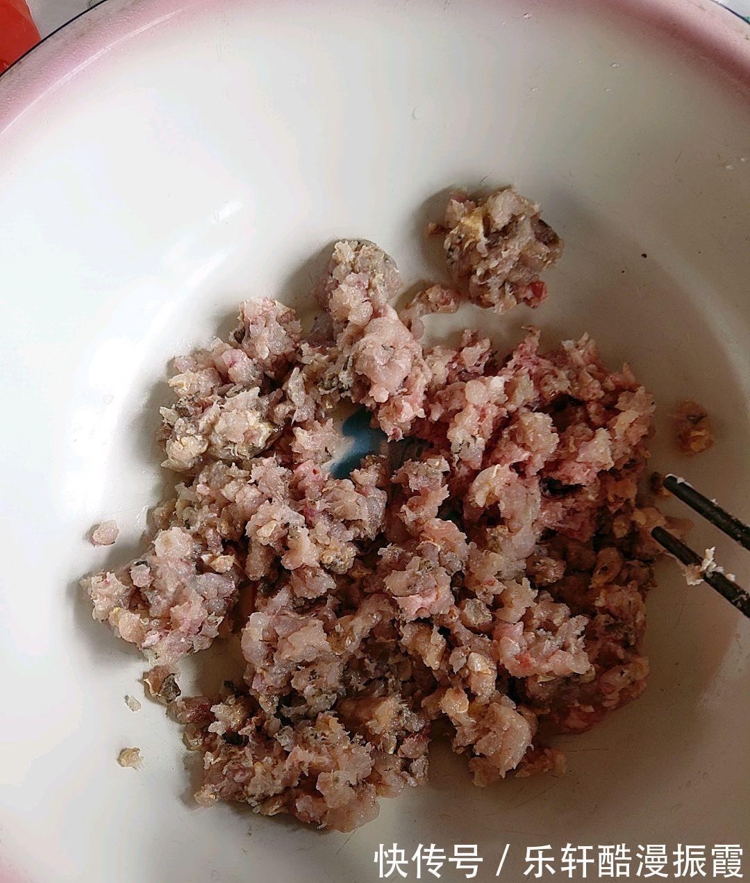 搅拌均匀|它是入秋“第一鲜”，用来包饺子，又鲜又嫩，家人吃不够