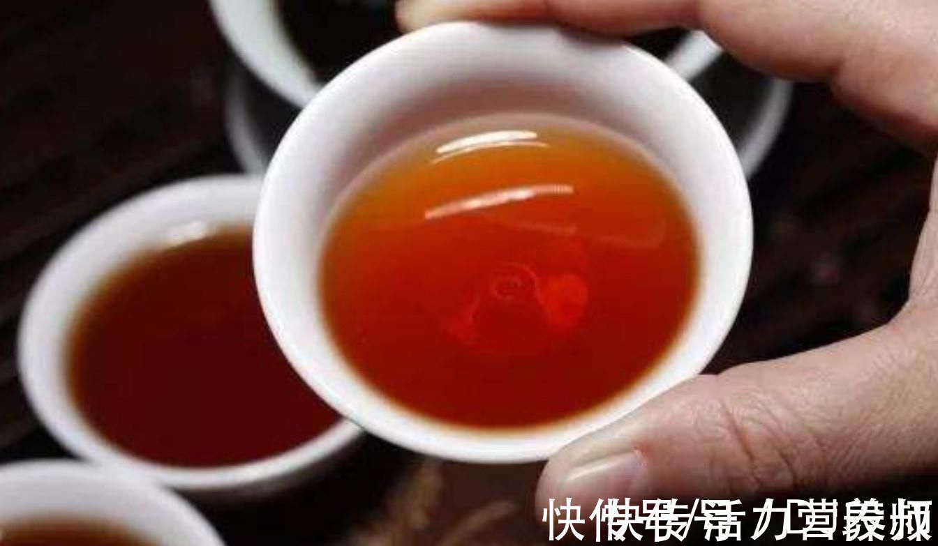 喝茶|研究发现：喝茶可以保护心血管，但喝绿茶还是红茶好？你选对了吗