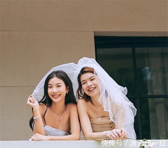 #每个瞬间都值得纪念# Pandora（潘多拉珠宝）愿你的故事 如你所链