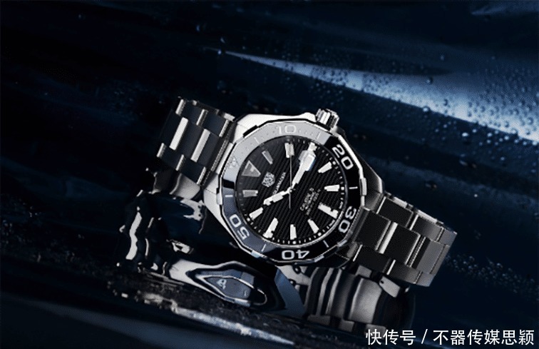 腕表|男士夏季选休闲表？全靠颜值来撑门面，泰格豪雅豪华休闲风