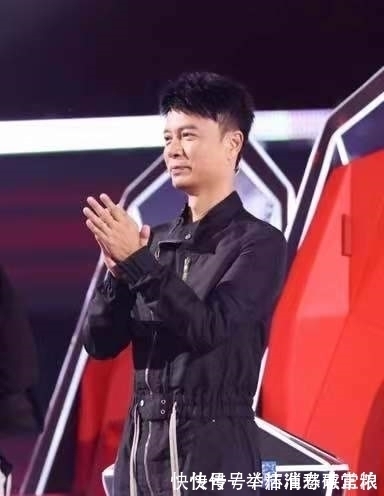 《2021中国好声音》韦礼安亮相惊艳全场 残酷车轮战达西遗憾淘汰