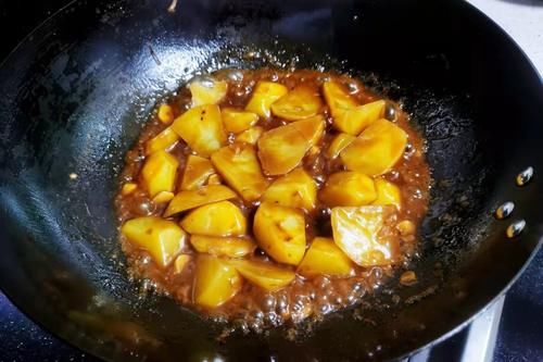 土豆|秋季，别总吃冬瓜茄子，不妨试试它，软糯入味，好吃到不想放筷子
