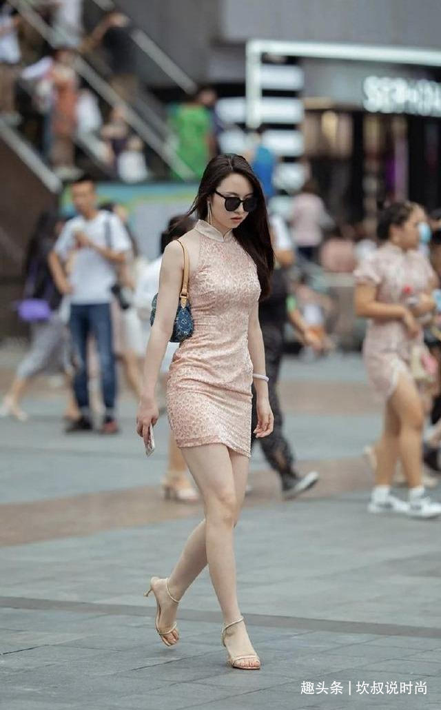 30岁阿姨的“鳄鱼裙”,蕴藏别样魅力,一般女孩难以驾驭!