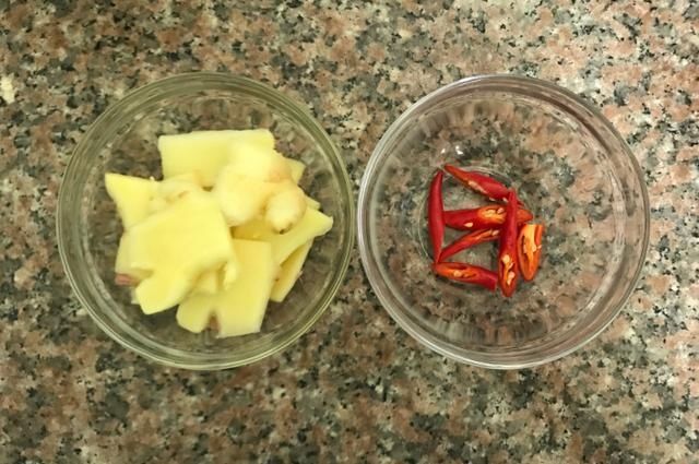 鴨肉|開胃簡單的子姜燜雞腿，營養(yǎng)開胃，夏季吃正合適