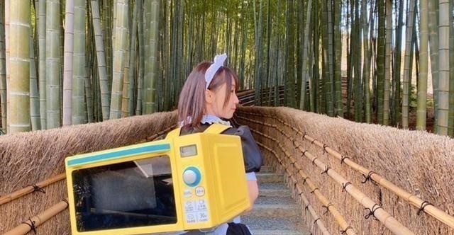 日本漫展|超萌萝莉现身日本漫展,看到周围的人群,就连我都有些羡慕了