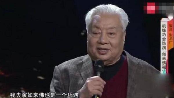 杨洁|他是如来佛祖扮演者，去泰国买佛像，结果发现上面画的都是自己