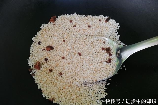 做粉蒸肉没有米粉怎么办教你自己在家做,5分钟搞定,简单方便