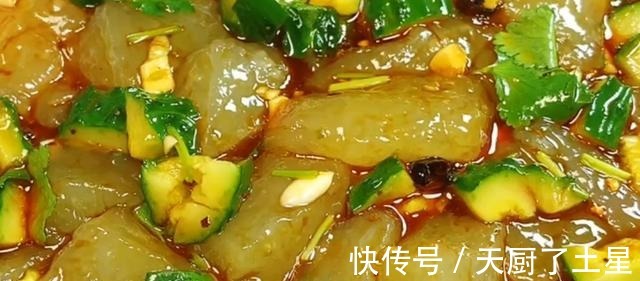 今天在家里做了一道非常好吃的家常菜一上桌就被抢光了！