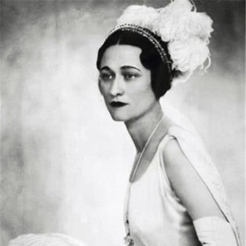 爱德华八世|欧洲最痴情国王，甘愿为一位离异妇女放弃王位，最终落得悲惨结局